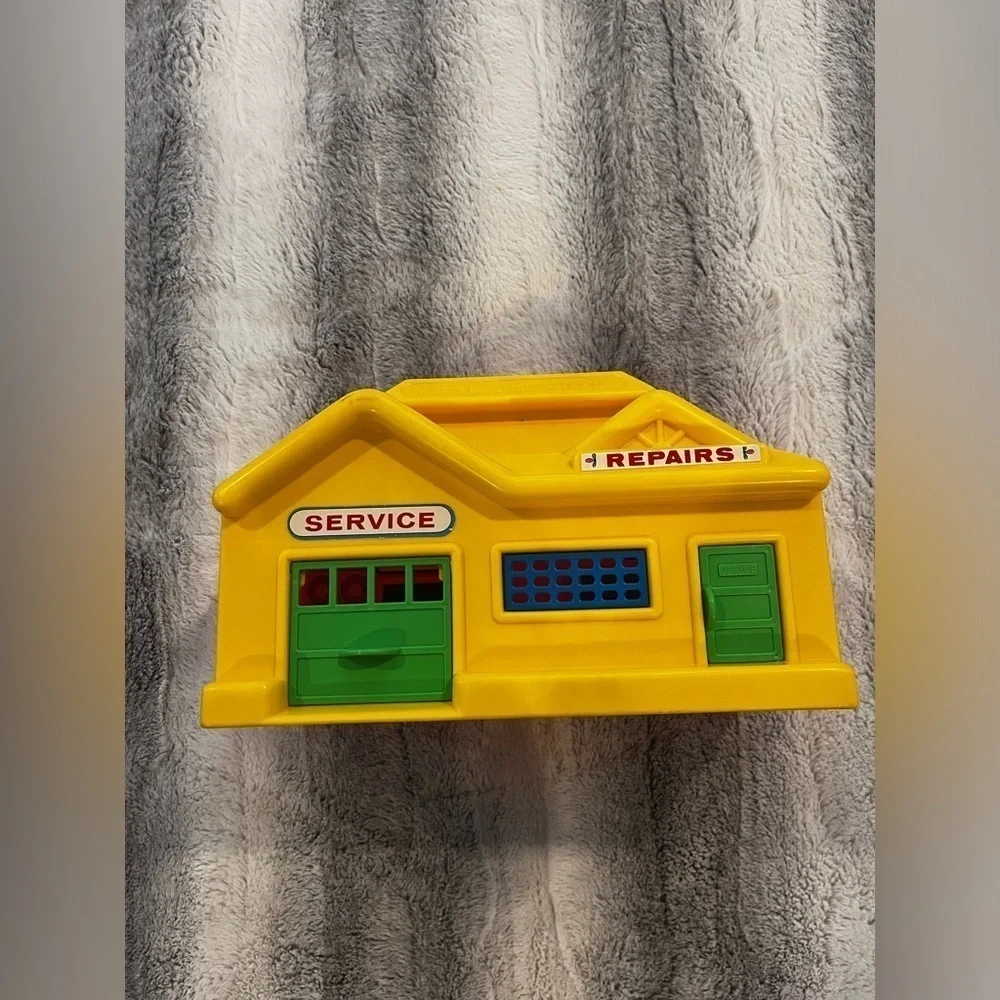 VINTAGE MATTEL FIRST WHEELS GARAGE REPAIR SERVICE SHOP FOR HOTWHEELS 1983
